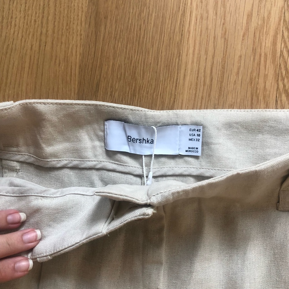 BNWT Bershka Beige Wide Leg Pants. Size 10. - Picture 8 of 10